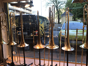 Photo n°12 de Atelier des Vents à Tarbes (Atelier de réparation d'instruments de musique)