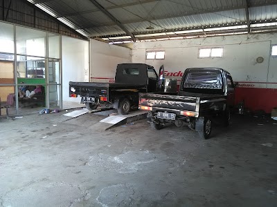 Photos of Glazee Auto Spa