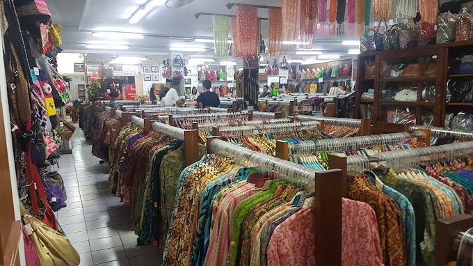 Photo of batik shop