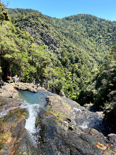 Kitekite Falls - Thumbnail