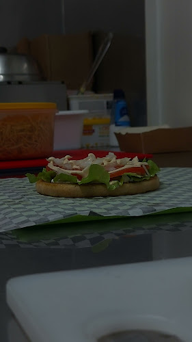 https://instagram.com/burgerhouse2040?utm_medium=copy_link