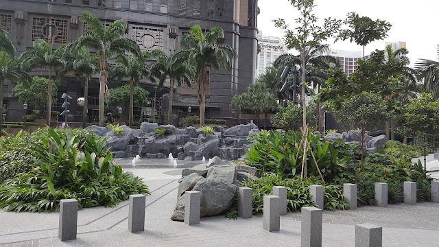 The Gateway West