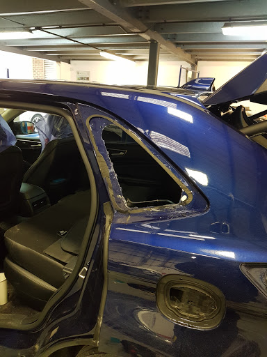 1st Class Windscreens - Thumbnail