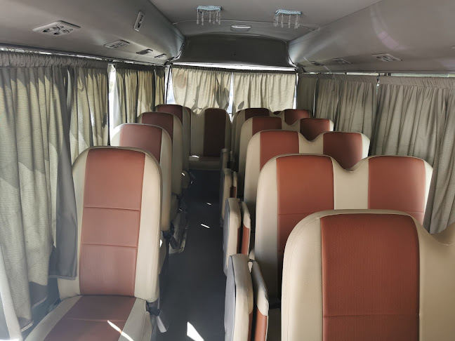 https://alinsafbusrental.ae/