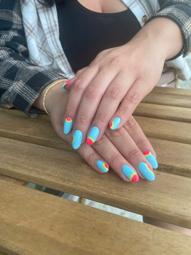 La Terapia Mani Pedi