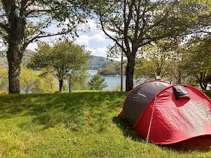 Photo n°4 de Camping les Fées du lac à Nages (Terrain de camping)