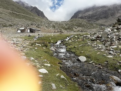 Photos of Refugio Antonio Scaravell