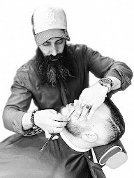 Photo n°19 de Omni beauty & QG Barber's à Marseille (Salon de coiffure)