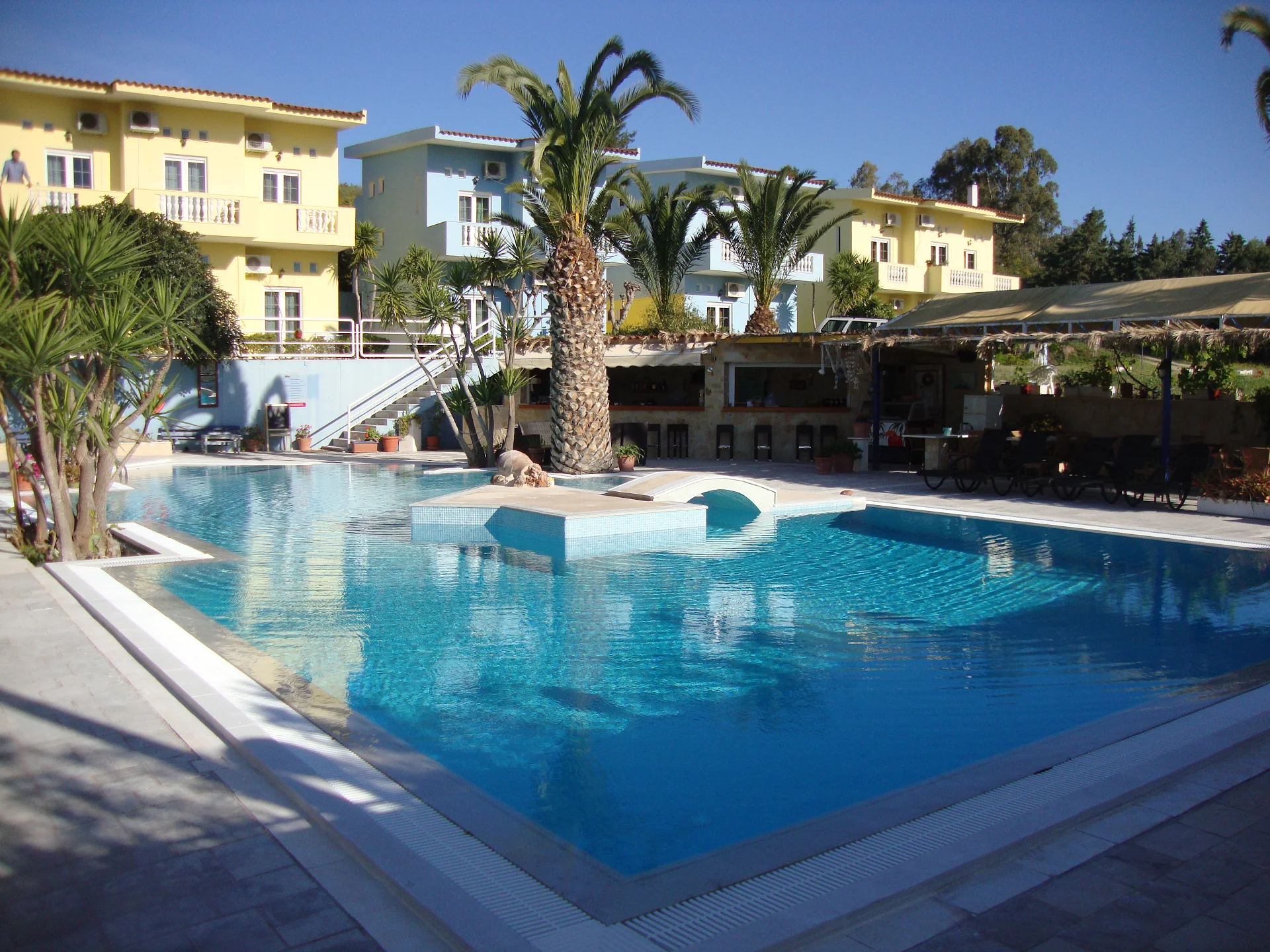 Meraki Apartments and Studios