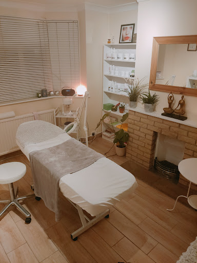 Be Beauty Agnieszka beauty therapist