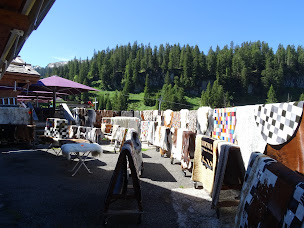 Photo n°6 de CuirLand à Montriond (Magasin de souvenirs)