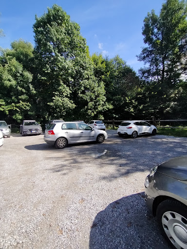 Parcheggio Trattoria Il Barzaghin - Brenna (co) - Thumbnail
