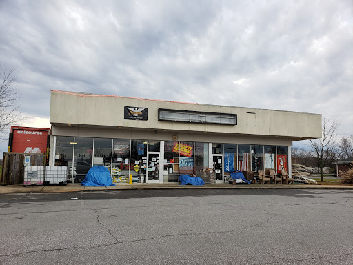 Feed Saks Outdoors