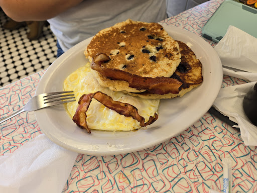 Lee’s Diner - Thumbnail