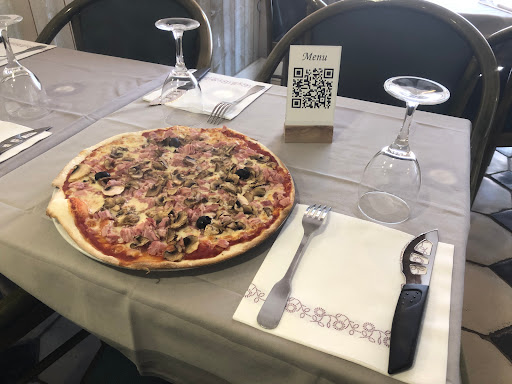Photo 2 - Pizza Poeta