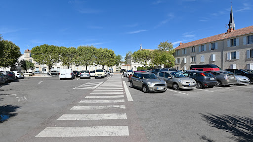 Parking Place Cacaud