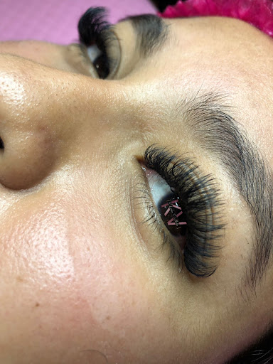 KV Lashes Studio - Thumbnail