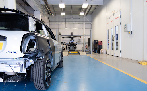 Lloyd Bodyshop Newcastle - Thumbnail