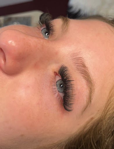 lashes by nadia