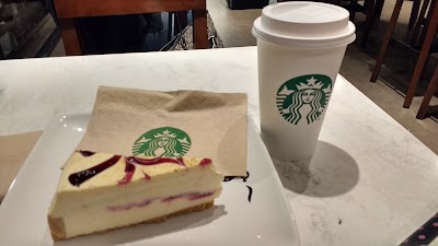 Photos of Starbucks Mega Izcalli