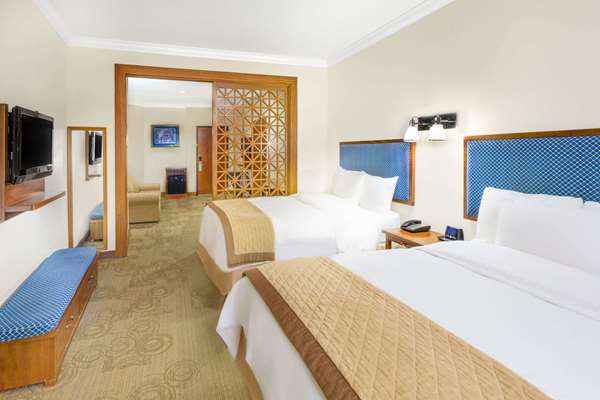 Wyndham Garden Baronne Plaza New Orleans by null