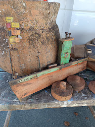 Photo n°18 de Dans les armoires de nos grands-mères - brocanteur à Sainte-Hermine (Magasin d'antiquités)