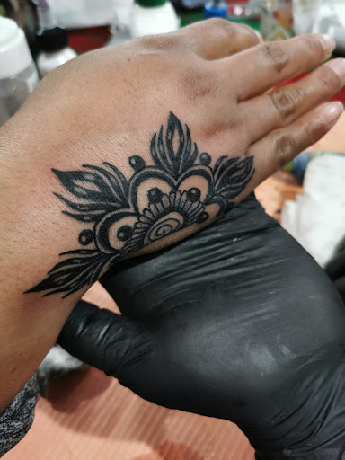 Tatuajes y perforaciones Yahuitl - Thumbnail