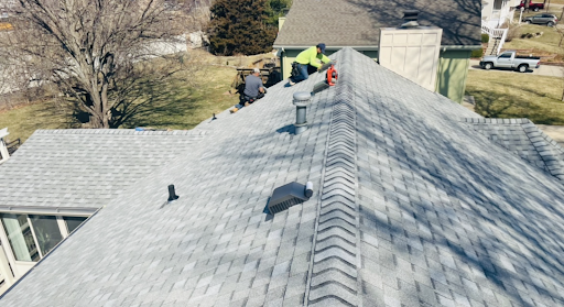 Swingle Family Roofing Logo