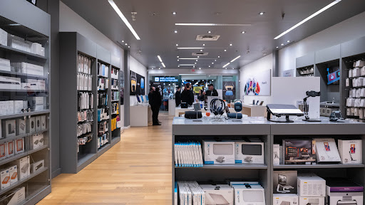 Jump+ Apple Premium Retailer (Barrie) - Thumbnail
