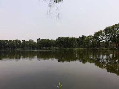 Photos of Isha Khan Hall Lake