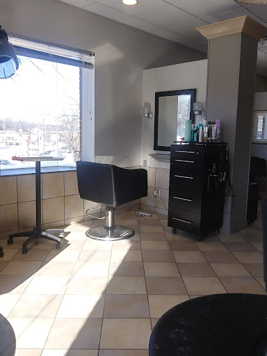 Studio 890 Salons Elm Grove - Thumbnail
