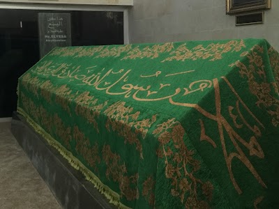 Photos of Hz. Elyasa T&uuml;rbesi