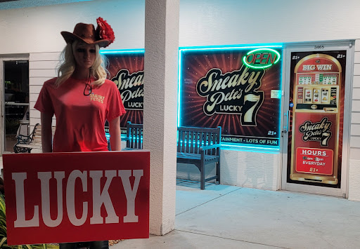 Sneaky Petes Lucky 7 - Thumbnail