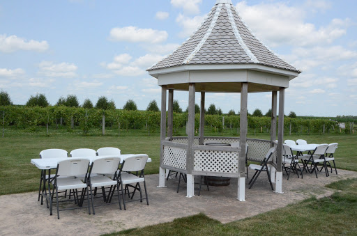 Frisky Fox Vineyard & Winery - Thumbnail