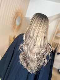 Photo n°1 de AM STUDIO à La Bastide-des-Jourdans (Salon de coiffure)