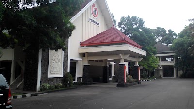 Photos of HR Pusdikbang Perhutanioffice