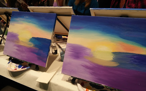 Wine & Canvas - Thumbnail