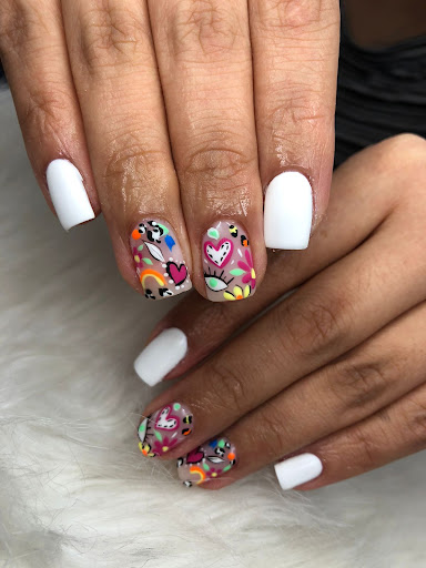 Design & Style Beauty Salon y barber shop - Thumbnail