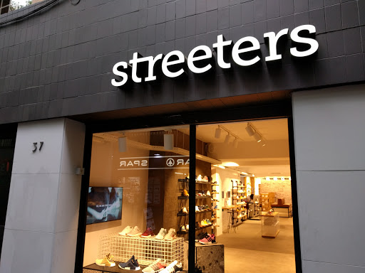 Streeters - Visual