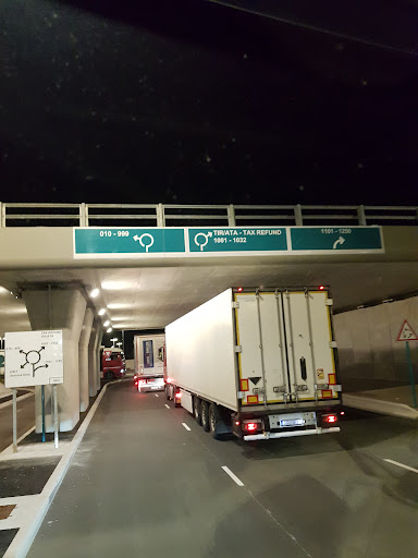 Calais truck entry new terminal - Thumbnail