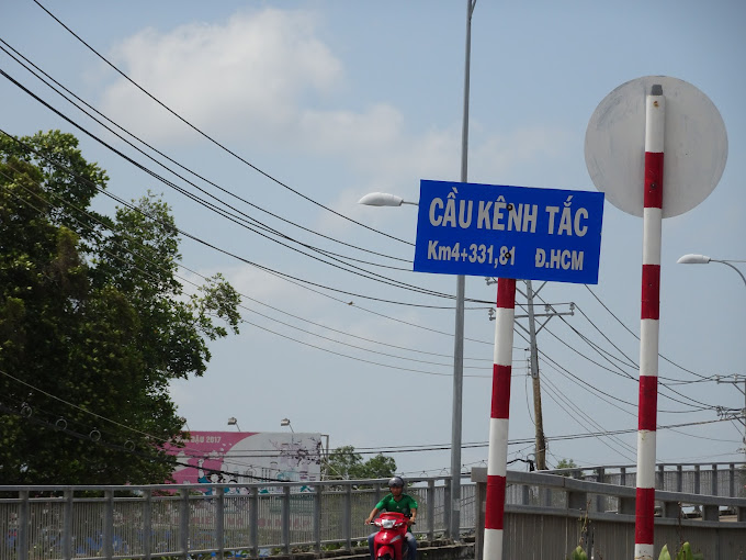 Cầu Kênh Tắc