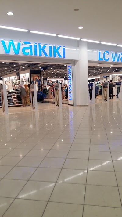 Photos of LC Waikiki Sal&eacute;