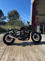 Photo n°12 de Carrosserie RPAUTO à Signes (Atelier de réparation automobile)