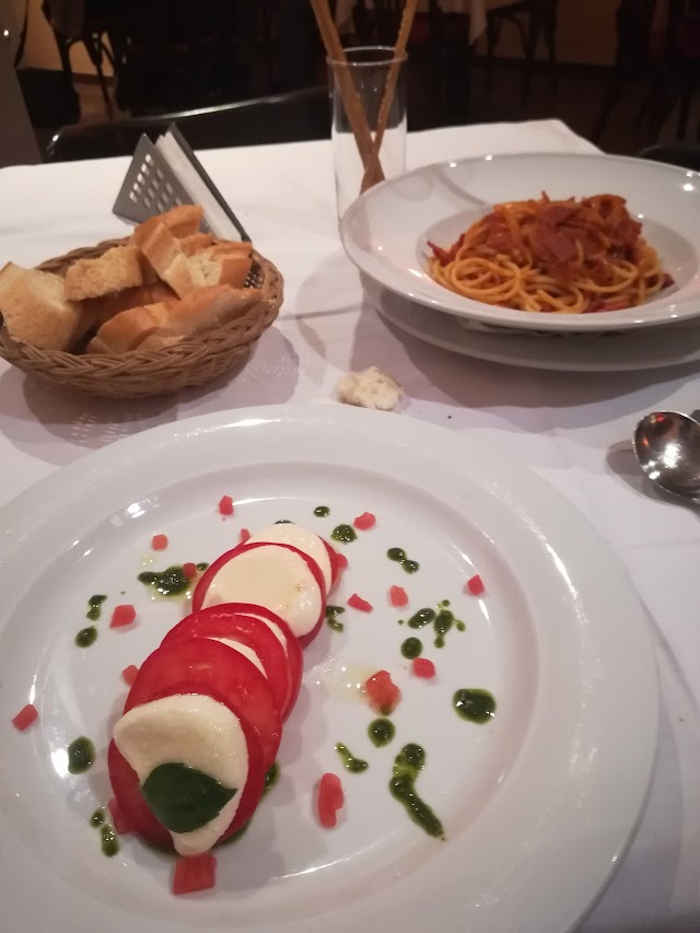 La Trattoria