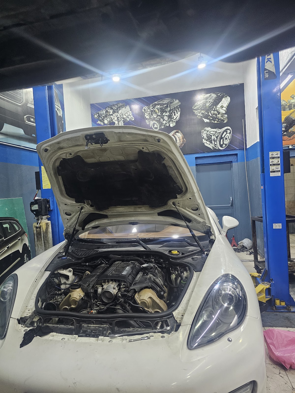 ورشة اليخت لصيانة و سمكرة السيارات - صورة 5