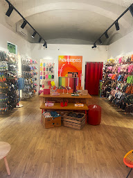 Photo n°3 de HAVAIANAS Bastia | Tongs & Sandales à Bastia (Magasin d'articles de plage)