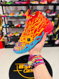 Photo n°38 de Bshop Lille à Lille (Magasin d'articles de sports)