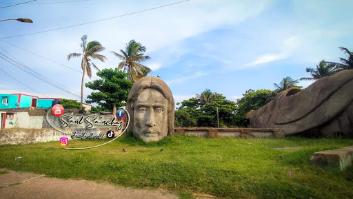 Estatua de cristo en villa Allende - Thumbnail