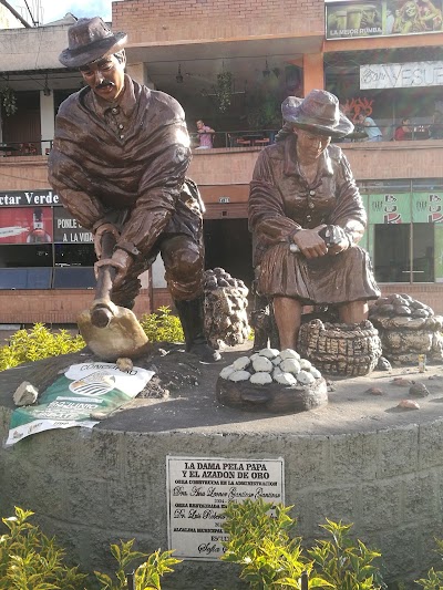 Photos of Centro Comercial Aluha