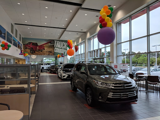 Priority Auto Group - Visual
